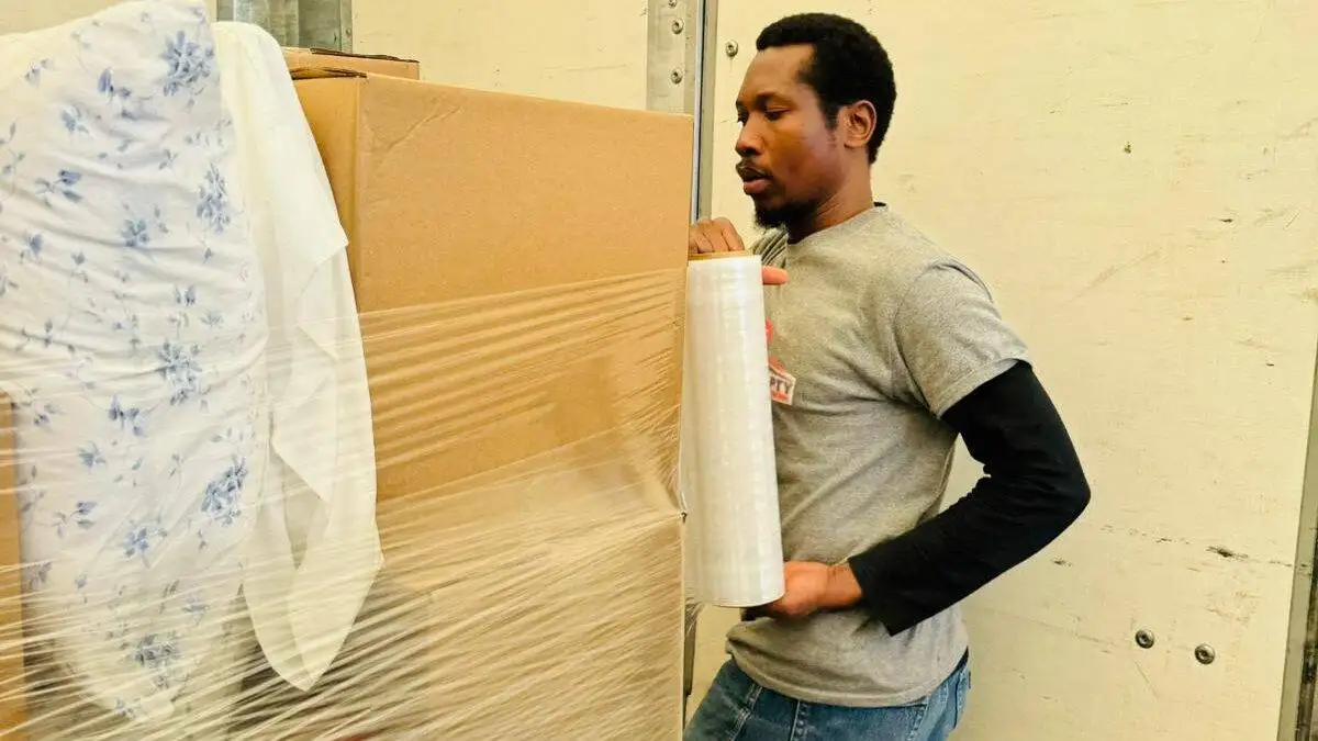 10 Stress-Relieving Tips for a Seamless Residential Move